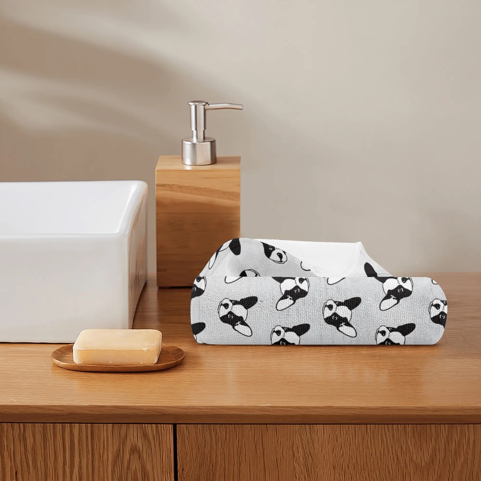 Lola - Towel for frenchie lovers