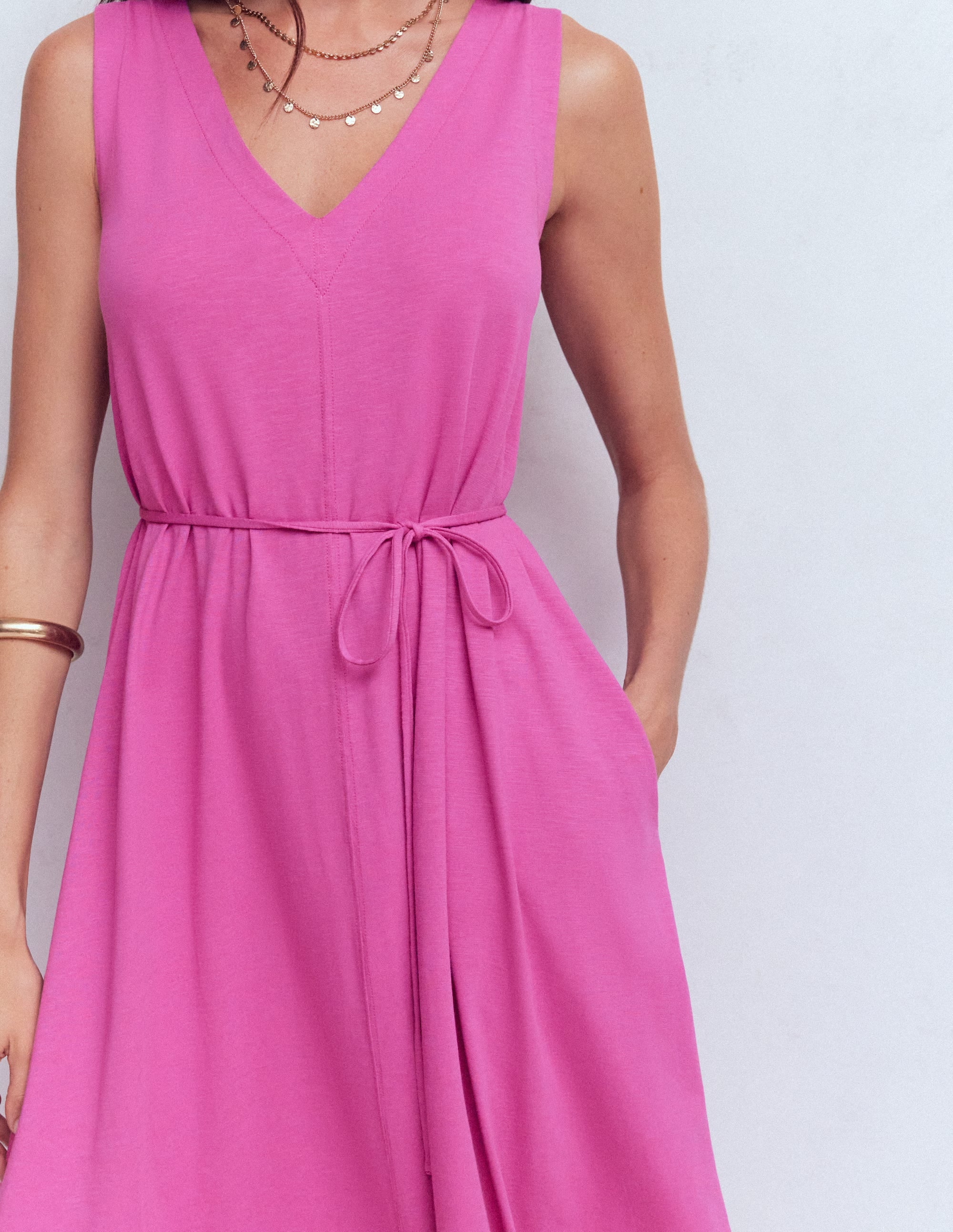 Mia V-neck Jersey Midi Dress