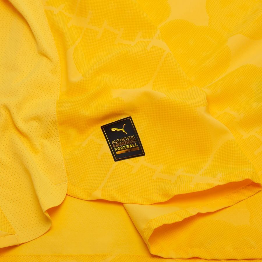 Milan 3rd Shirt 2025/26 Supporter Version In Multiple Adult Sizes