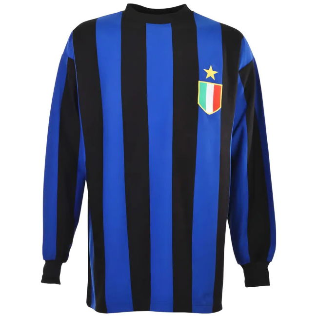Durable 1970-1971 Football Team Shirt With Retro Design