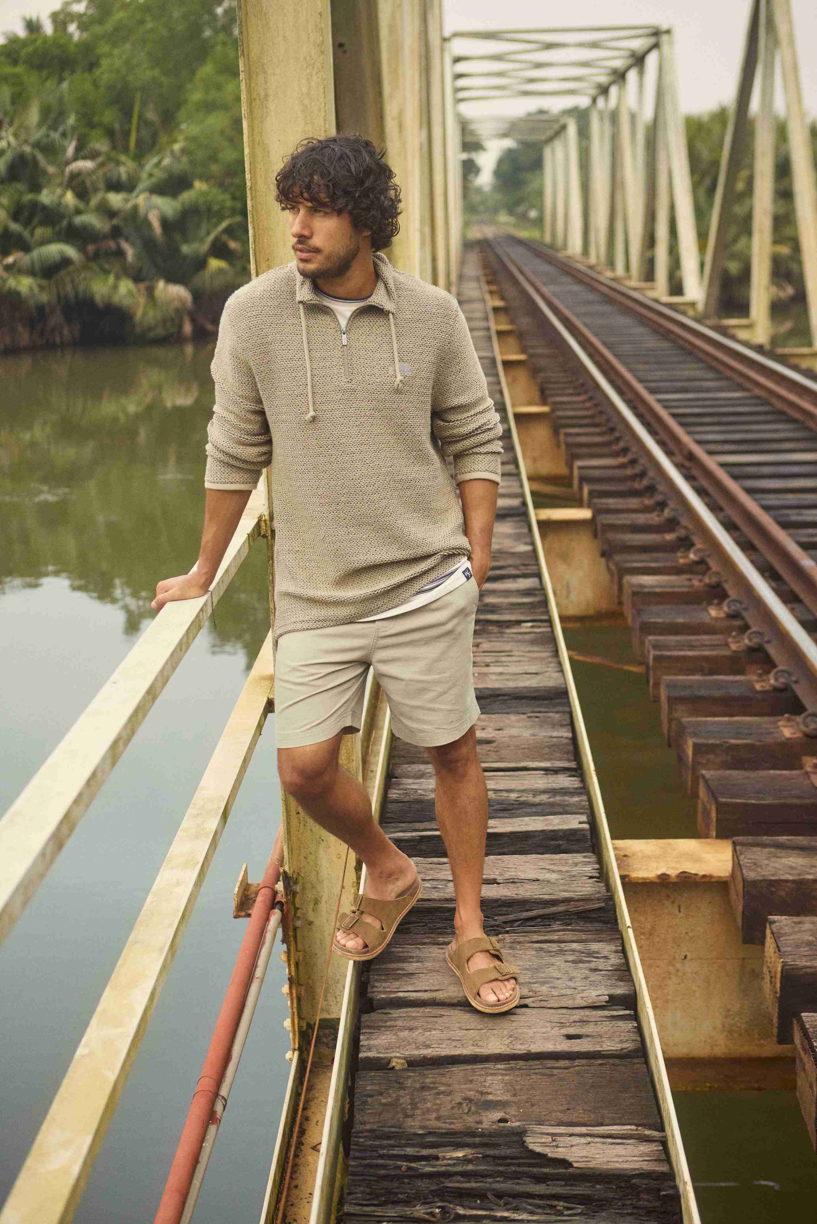 Cruiser 1/4 Zip Macaroni Sweatshirt Bracken