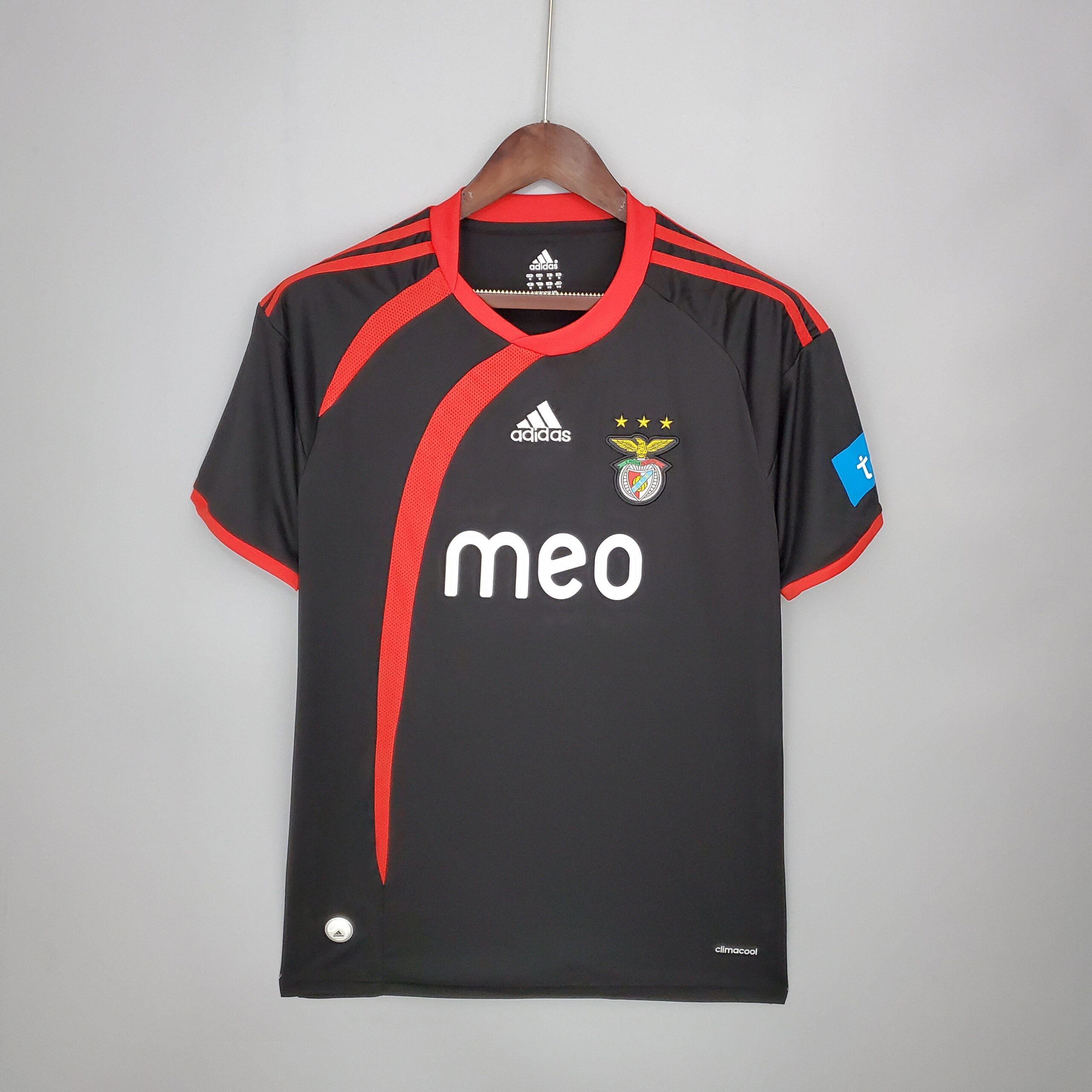 2009-2010 Benfica away kit