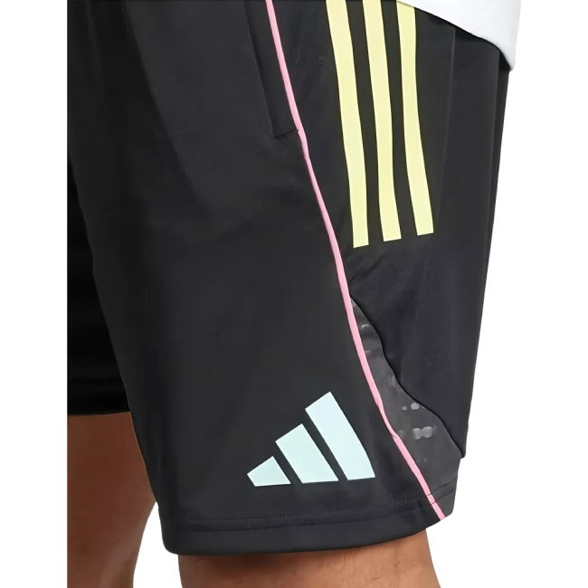 Juventus Team Contemporary Training Football Shirt (1)