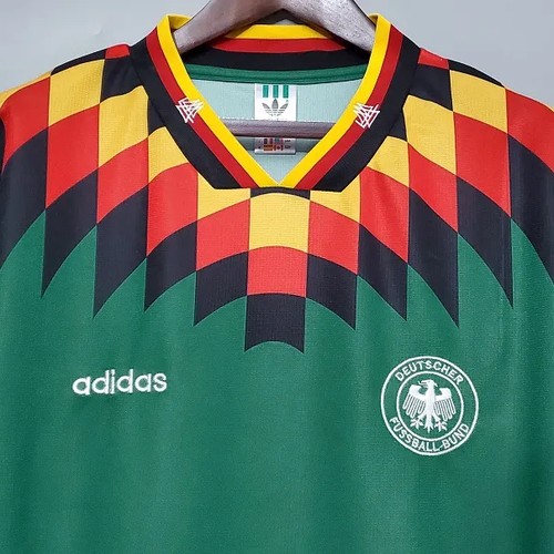 Official World Cup Visitante - Collectors Item - Football Fashion