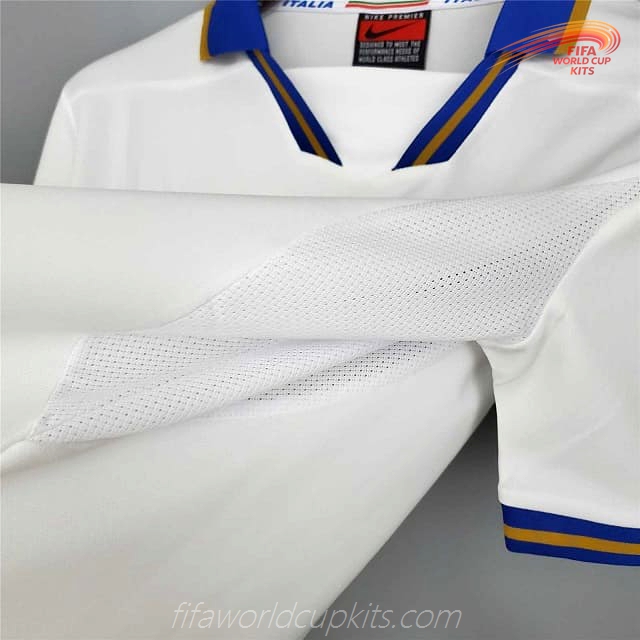 Italy Visiting Soccer Jersey year 1996