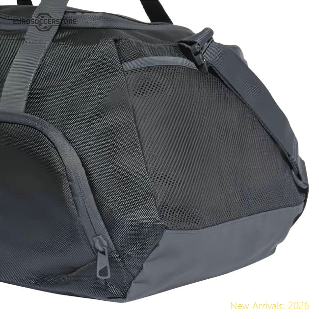 Excellent 2025-2026 Bayern Munich Duffle Bag (bold Onix)