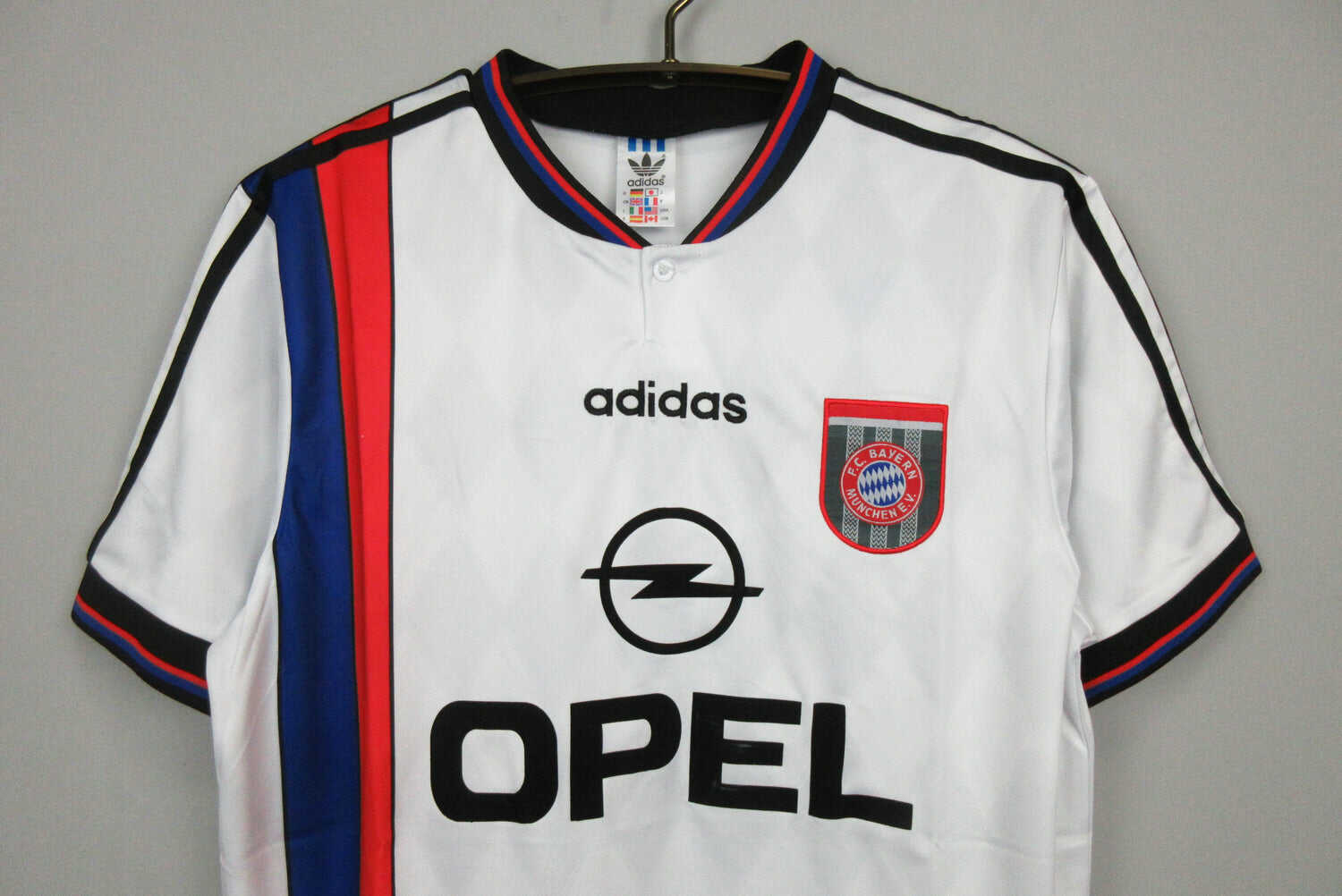 Cheap 1995-1996 Bayern Munich away kit
