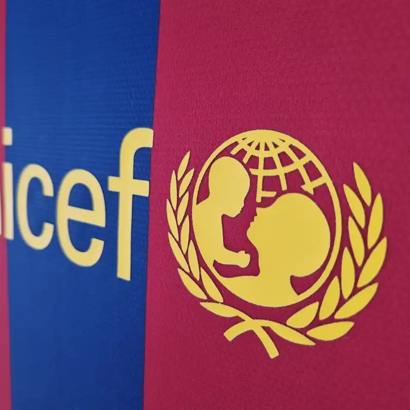 2010-2011 Barcelona Long Sleeve League retro kit