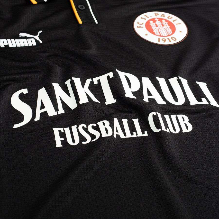 St. Pauli Retro Football Shirt - Black/White