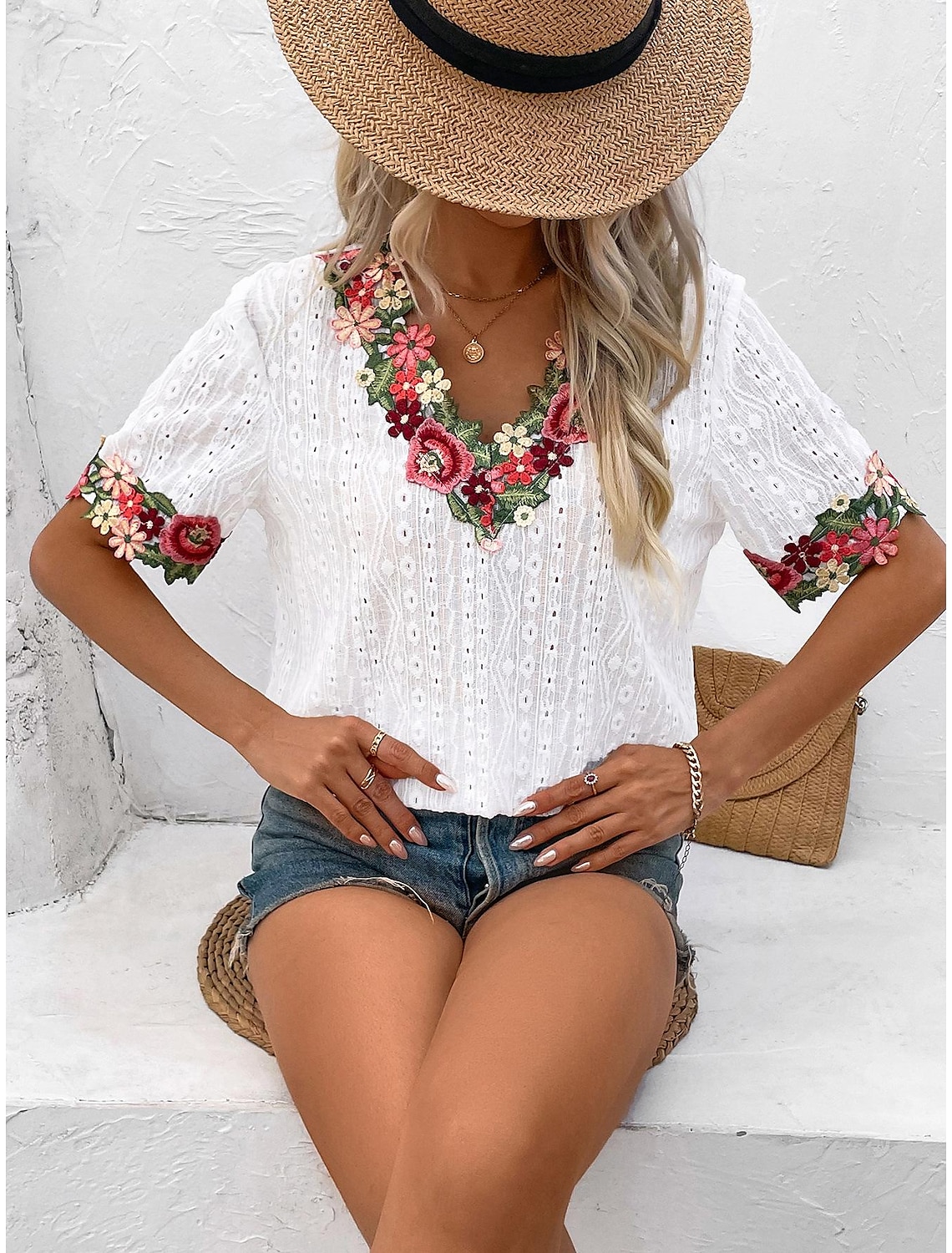 Women's Elegant Lace Tops Eyelet Blouse Floral Embroidery V-Neck Half Sleeve Summer Casual Outdoor Everyday Wear Romantic Petite Tops Summer Holiday Wear