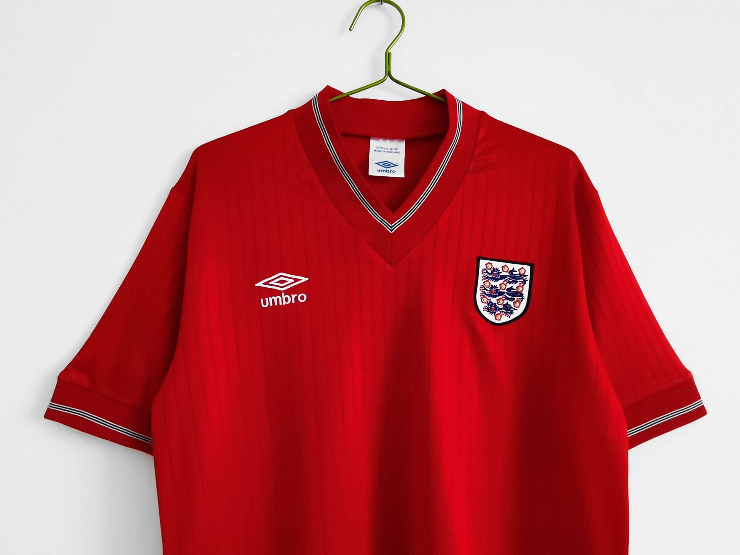1984/87 England home kit red