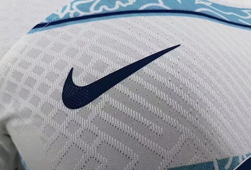 High Quality 2022 International Camiseta White With Retro Design