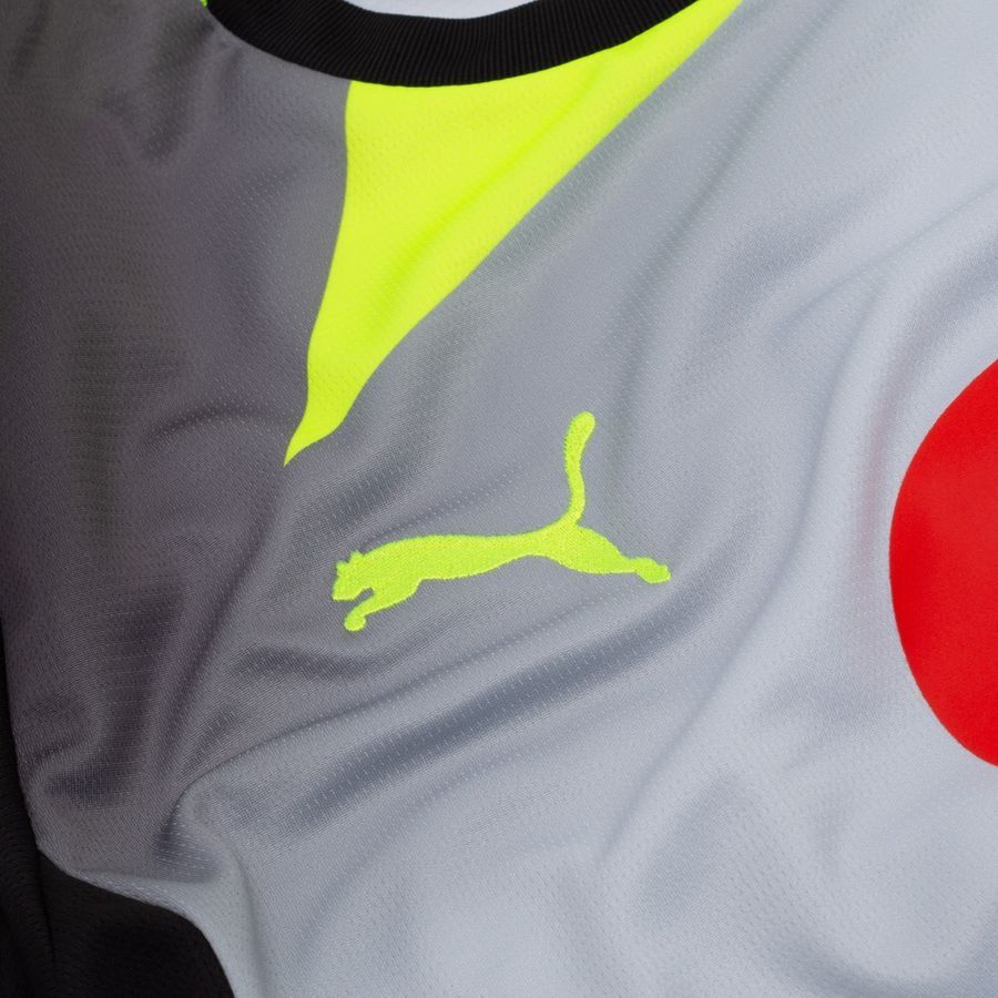 Dortmund Away Shirt 2025/26