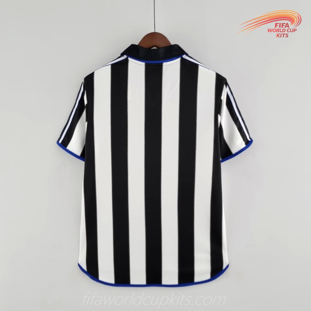 Newcastle 00-01 Home Football Kit