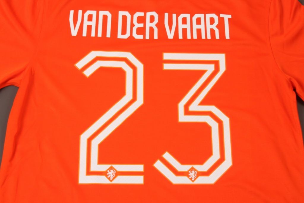 Lightweight Netherlands 201415 Home Soccer Shirt 23 VAN DER VAART