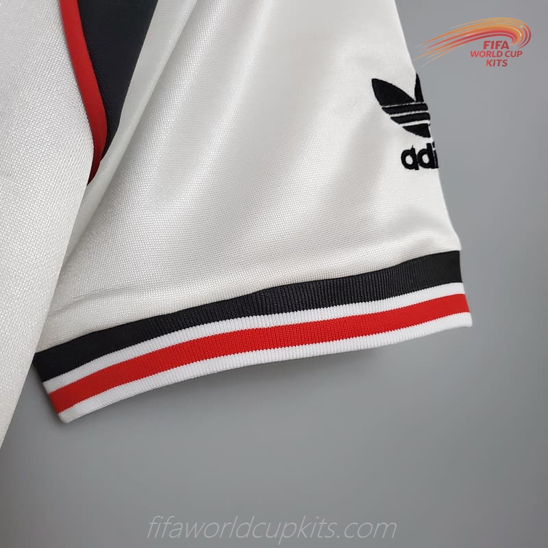 Manchester United 84-86 Away White Football Kit