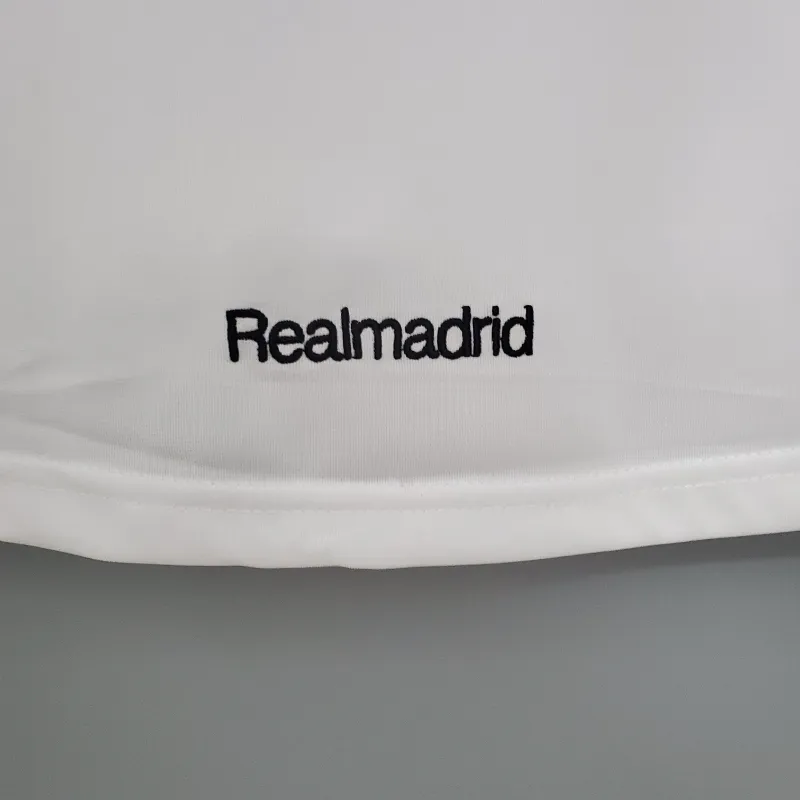 2005-2006 Real Madrid Jersey retro kit