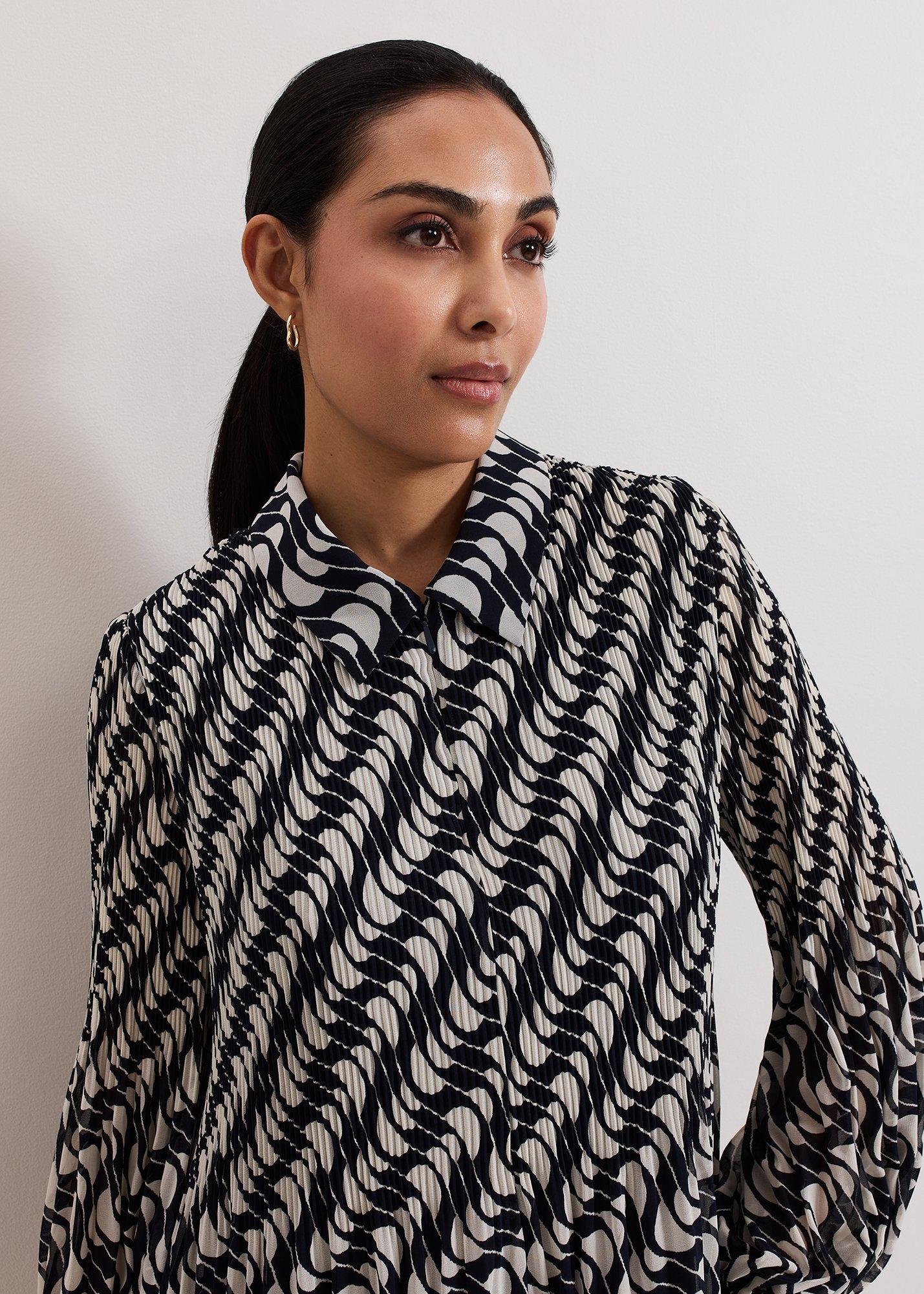 Petite Eleanor Geo Swing Pleated Dress