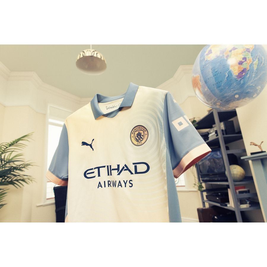 Manchester City Fourth Shirt 2024/25 For Algeria Football Fans