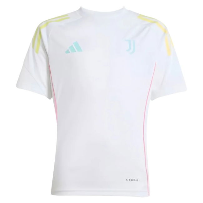 High Quality 2025-2026 Juventus Training With Retro Design