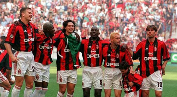 Professional Match Quality AC Milan 9800 Home Retro Soccer Jersey