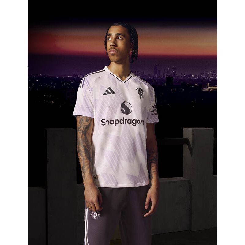 Manchester United Away Shirt 2025/26 For Algeria Football Fans
