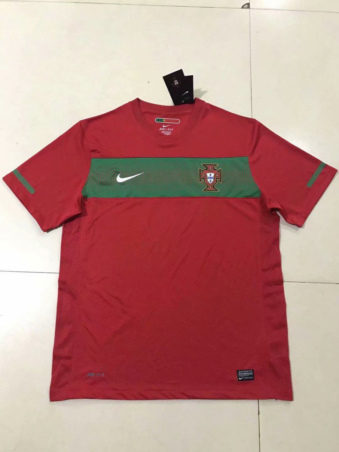 Elite Series 2010 SOUTH AFRICA WORLD CUP PORTUGAL HOME RED RETRO