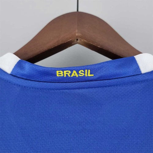 Premium 2006 Brazil Jersey Retro World Cup With Collector's Item