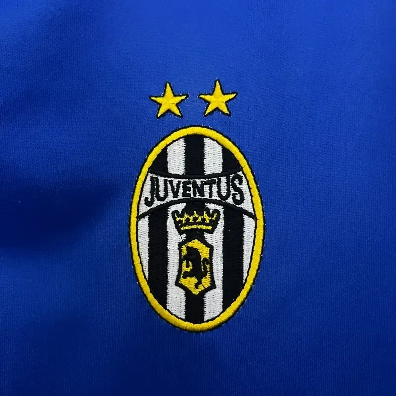 Cheap 1999-2000 Juventus Jersey retro kit