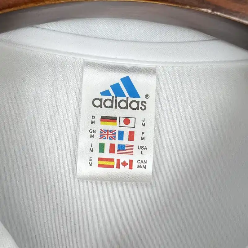 2002-2003 Real Madrid Jersey retro kit