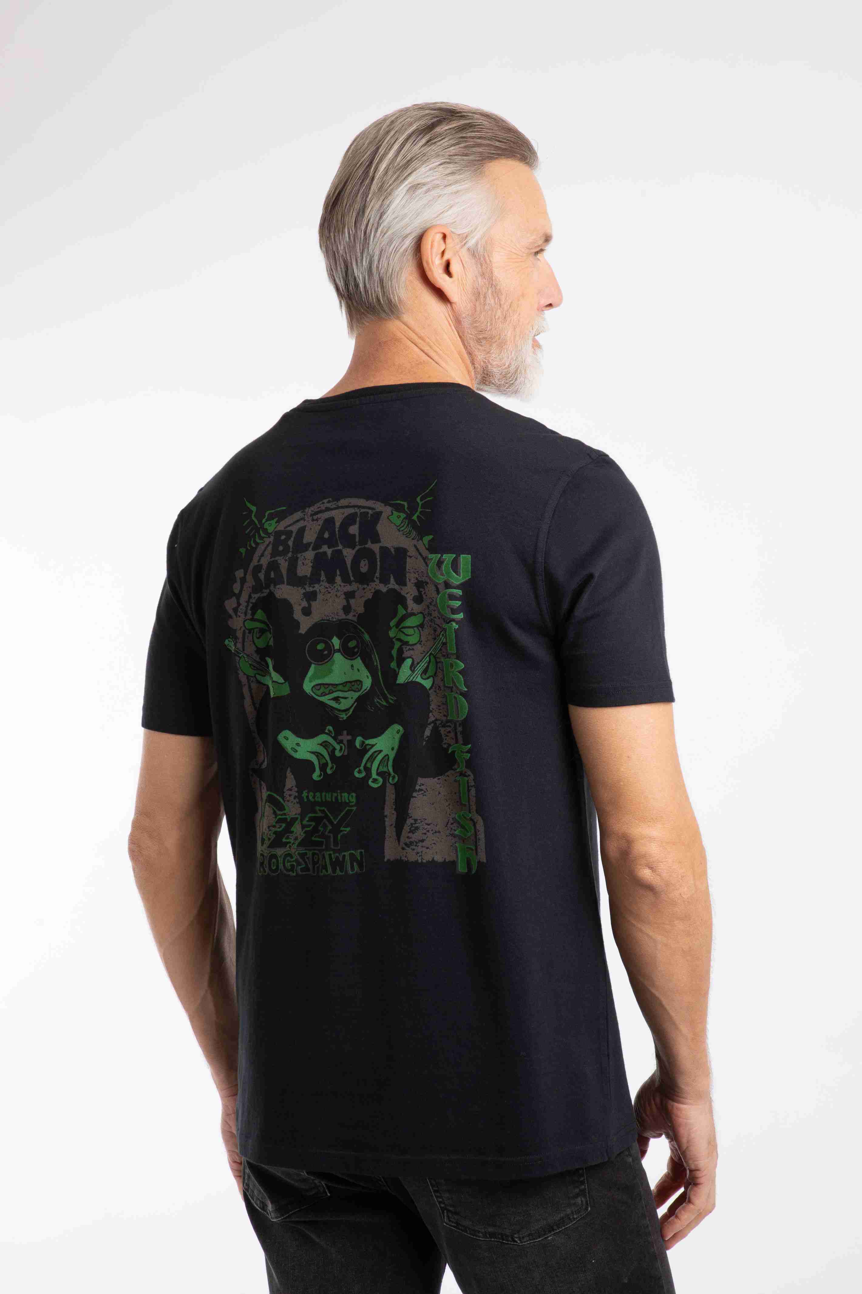 Black Salmon Back Print Artist T-Shirt Black