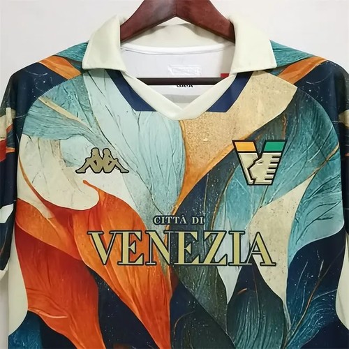 High Quality 2002 International Jersey With Vintage Design