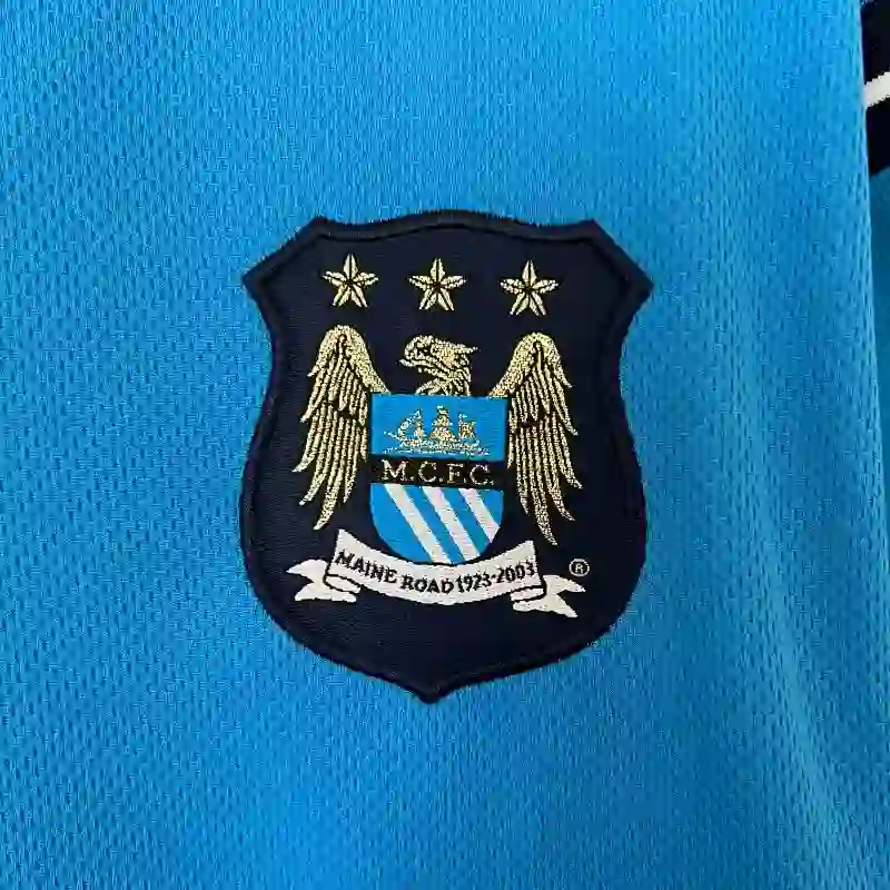 2001-2002 Manchester City Jersey retro kit