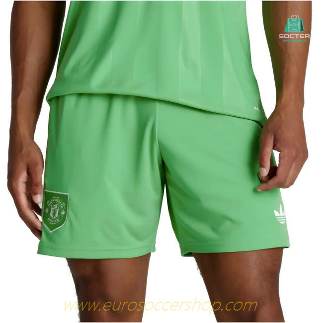 2025-2026 Man Utd Third Goalkeeper Shorts (Green)