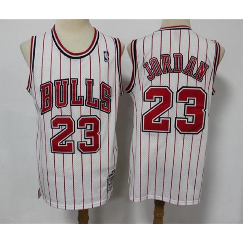 Classic Chicago Bulls 23 Jersey - Game Day Essential