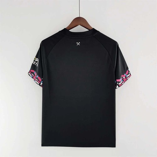 Premium 2022 International Camiseta Black With Classic Design