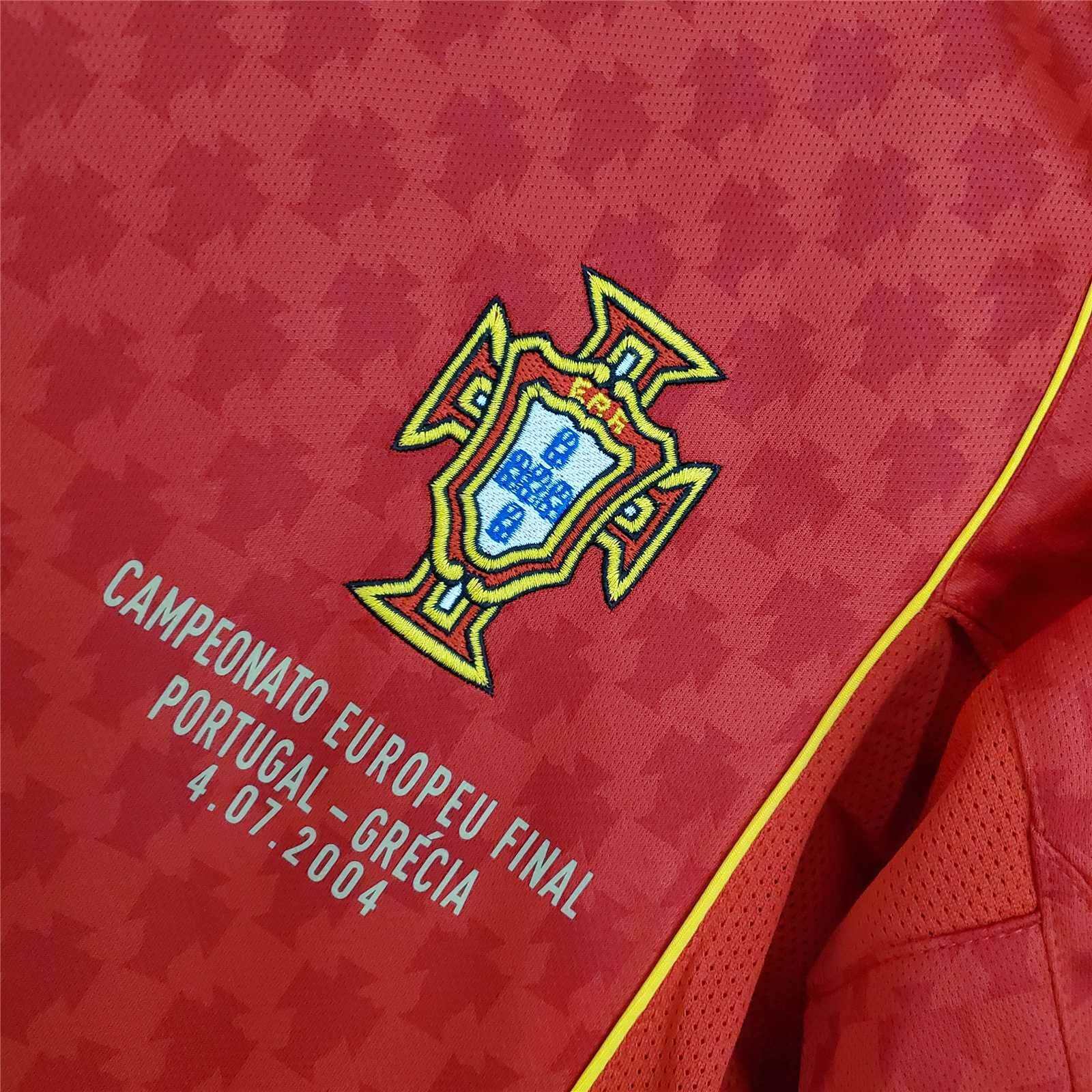 Cheap 2004 Portugal Home kit