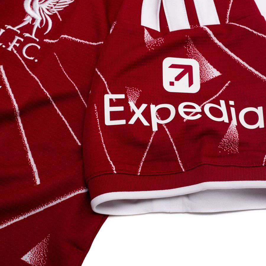 Liverpool Home Shirt 2026/27 Champions League ISAK 9