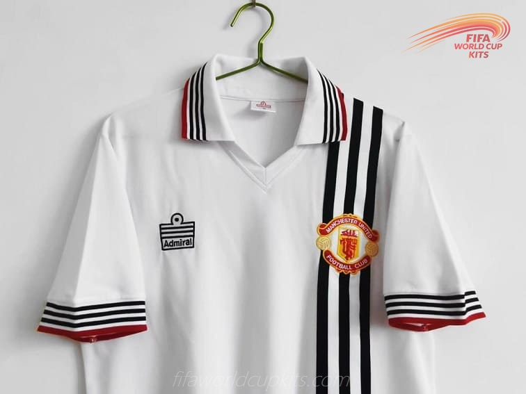 Manchester United 75-80 Away White Football Kit