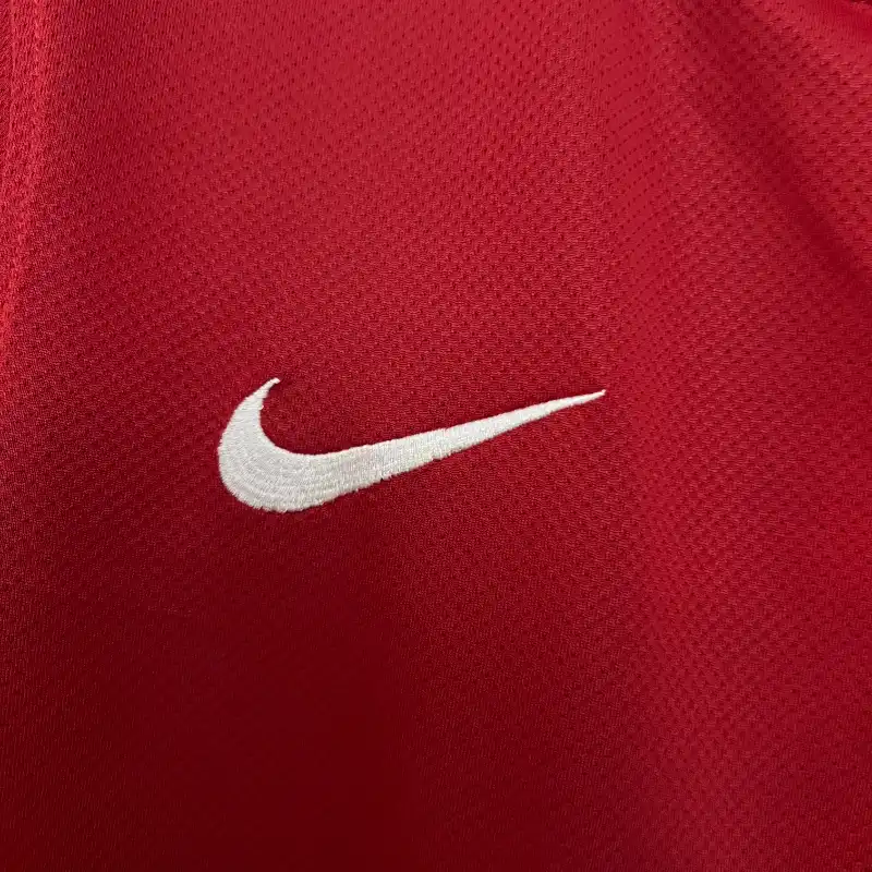 2011-2012 Manchester United Jersey retro kit