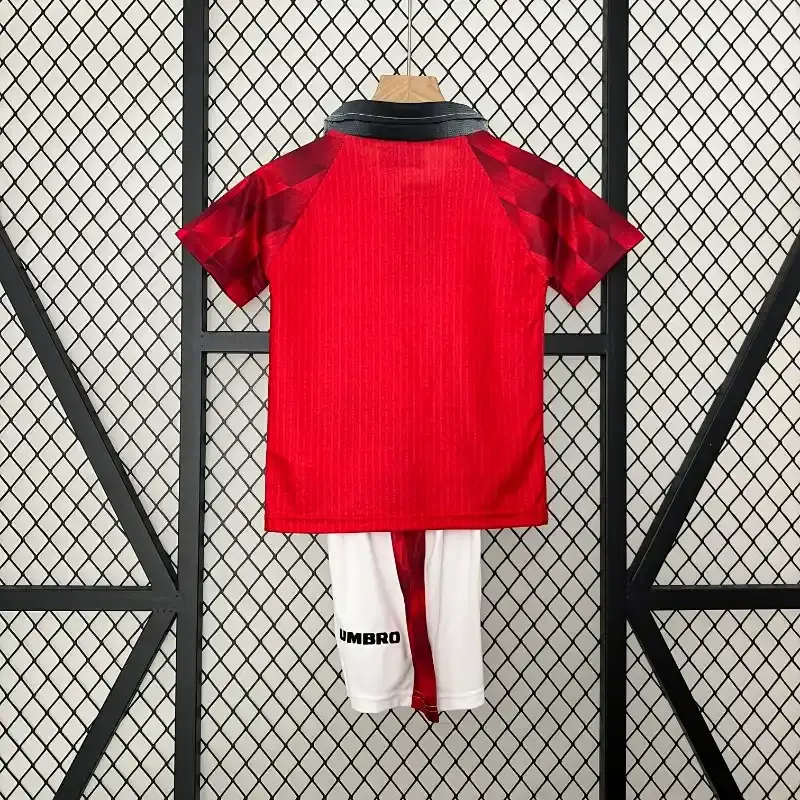 Cheap 1996-1997 Kids Manchester United Jersey retro kit