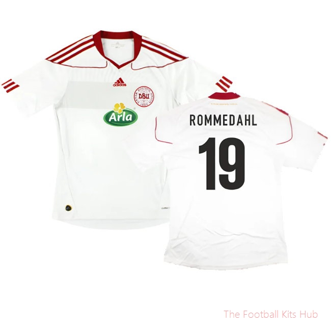 2010-2011 Denmark Away Shirt (Rommedahl 19)