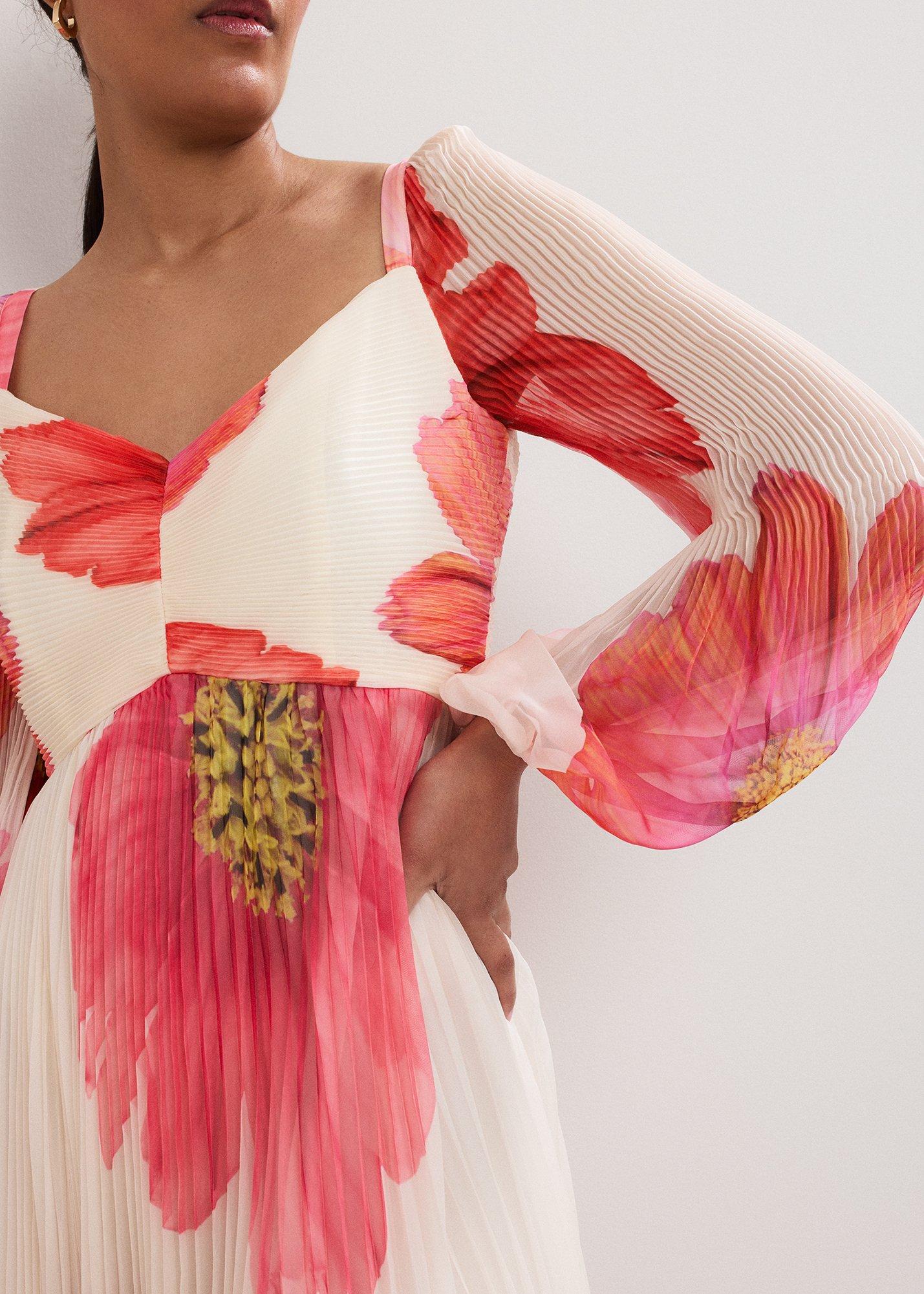 Petite Reanna Pleated Floral Maxi Dress