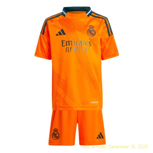 2024-2025 Real Madrid Away None - Elite Soccer (Valverde 8)