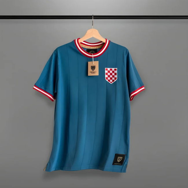 Authentic Vintage Croatia Kockasti Quality Official Team
