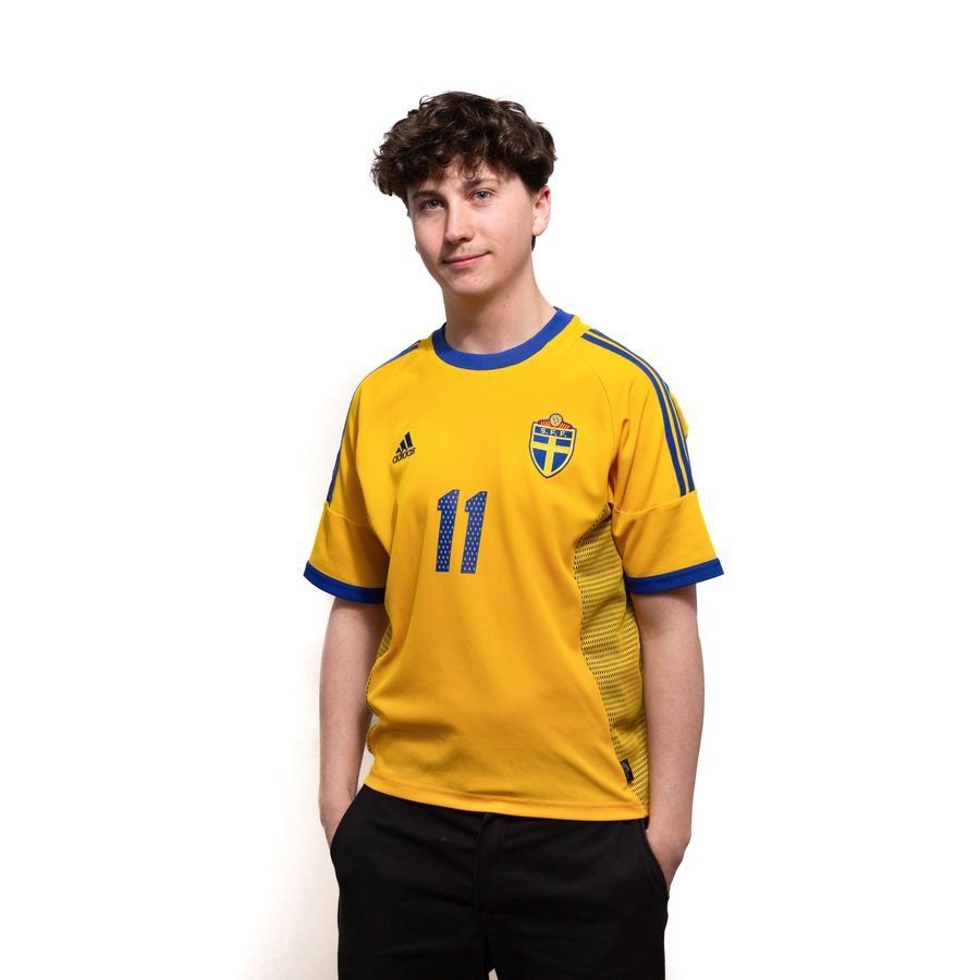 [EFKS] 2002 Sweden Size LARSSON 11 Home Jersey S (8/10)