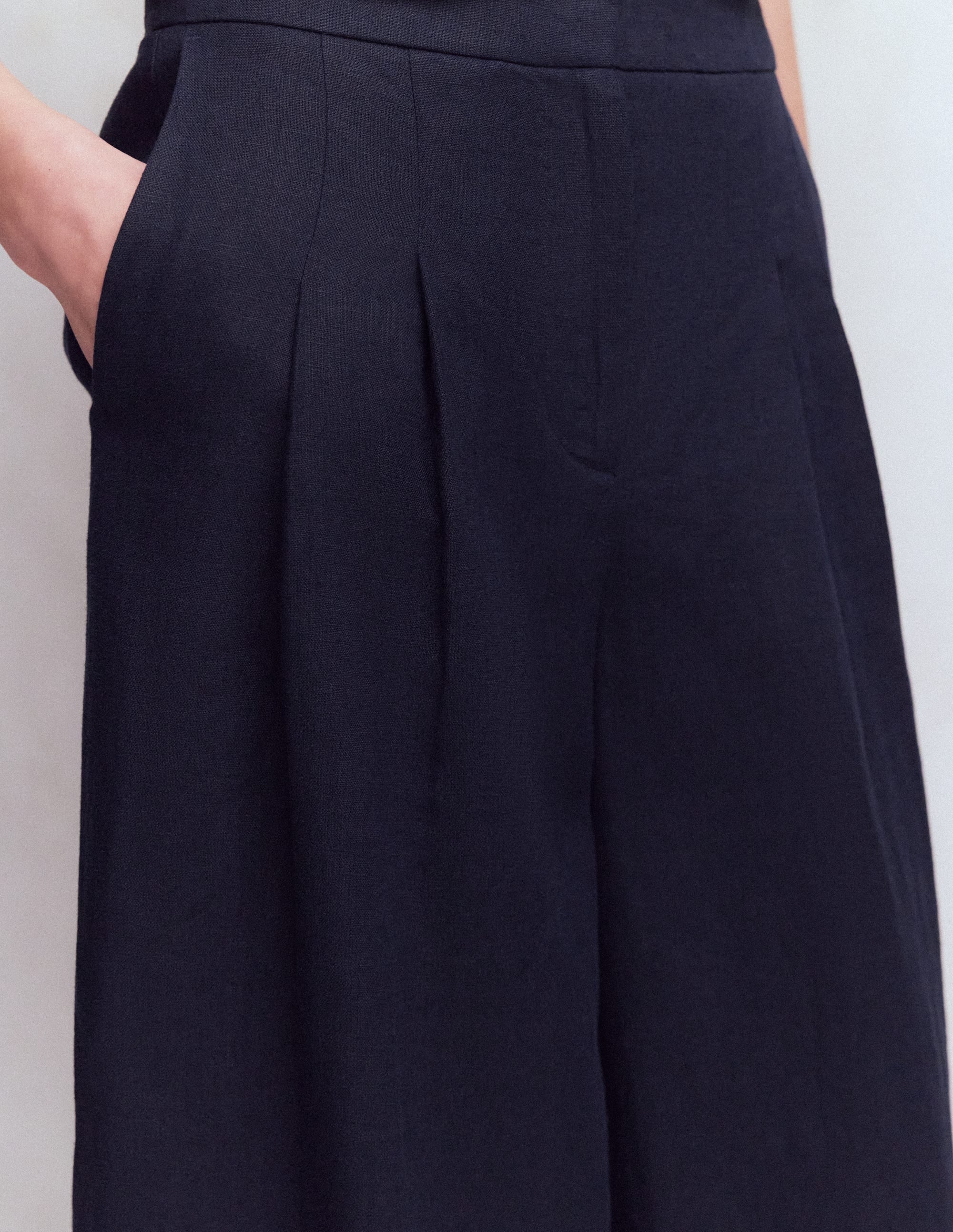 Pleated Linen Culotte