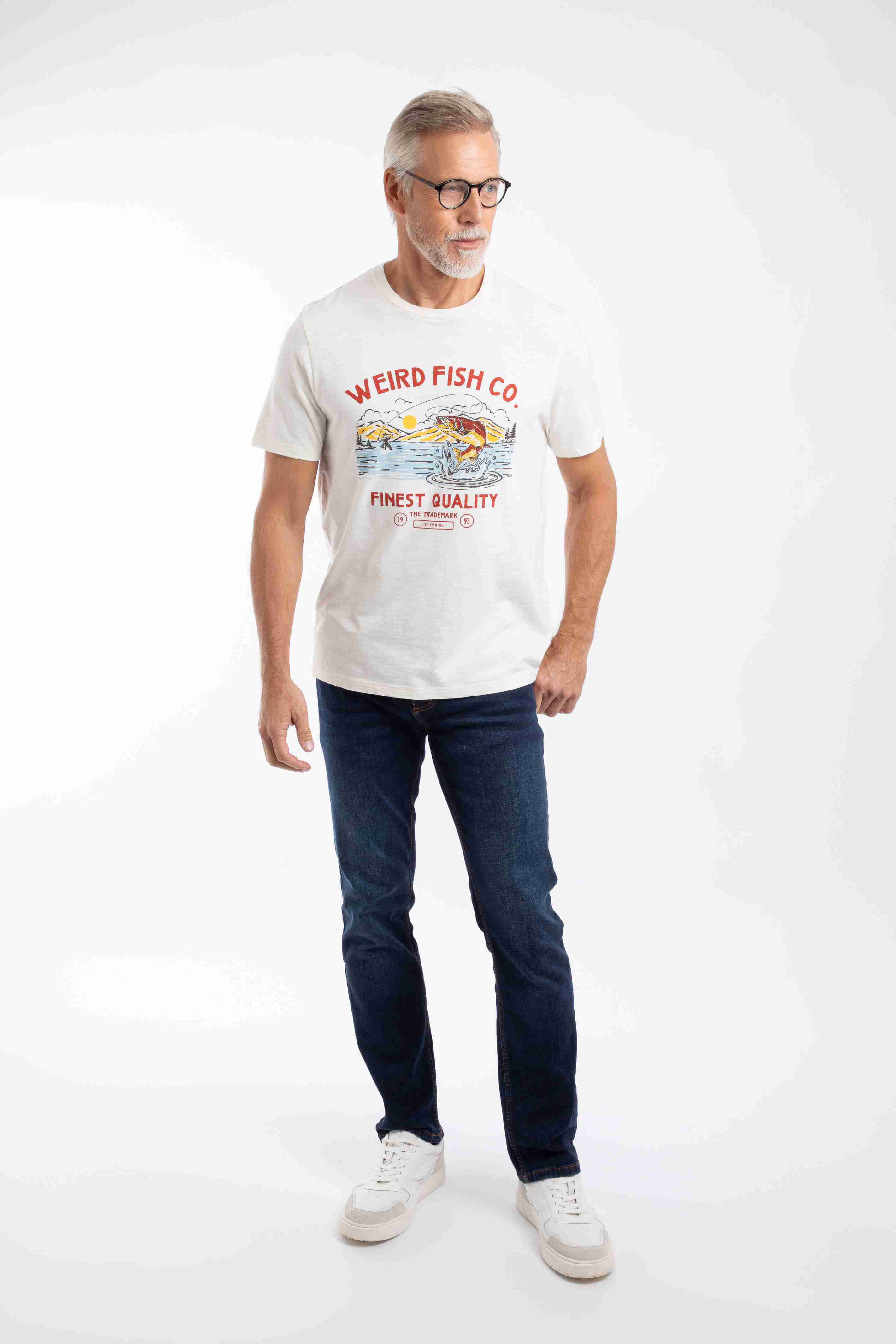 Fish Out Of Water Front Print Graphic T-Shirt Dusty White