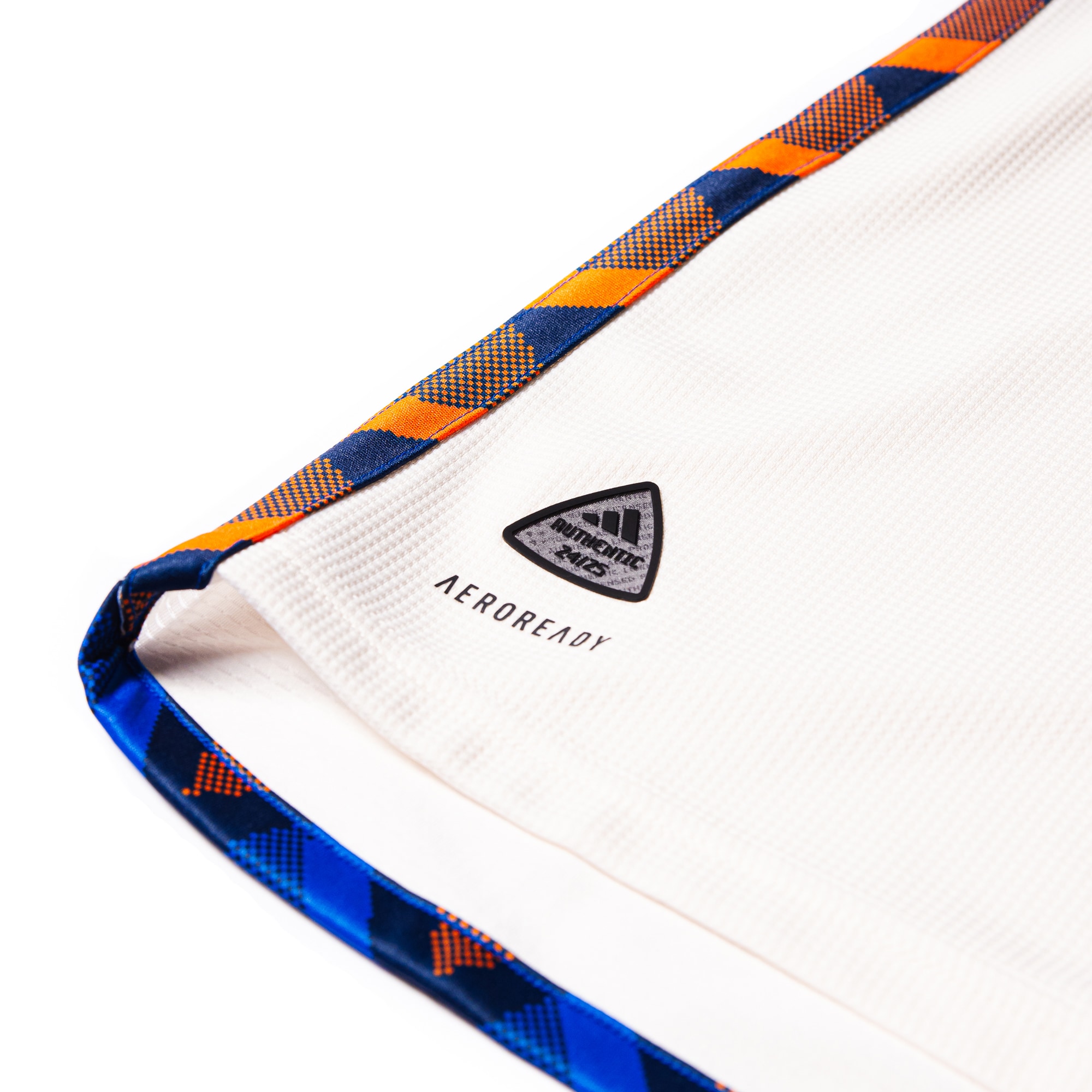 [JED] Miles Robinson FC Cincinnati 2024 The Canvas Kit Authentic Player Jersey - White