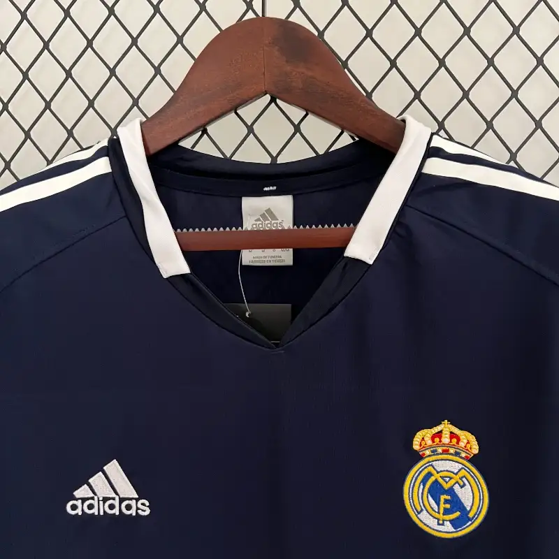 2004-2005 Real Madrid Jersey retro kit
